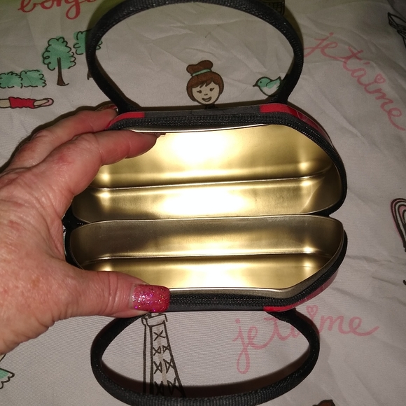 Red Heart Tin Handbag (cross posted) - Picture 6 of 9